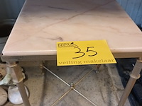 Lot 35 - koperen bijzettafel met marmer blad - afbeelding 2 van  3