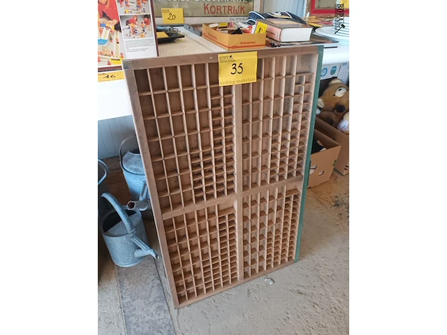 Lot 35 - letterbak - afbeelding 1 van  4