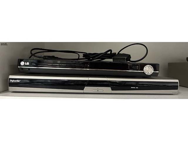 Lot 35 - lg dvd/vcd/cd player + digicorder - afbeelding 1 van  6