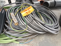 Lot 35 - lot elektriciteitsmateriaal - afbeelding 2 van  4