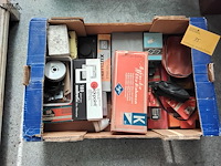 Lot 35 - lot fotografiemateriaal - afbeelding 1 van  1
