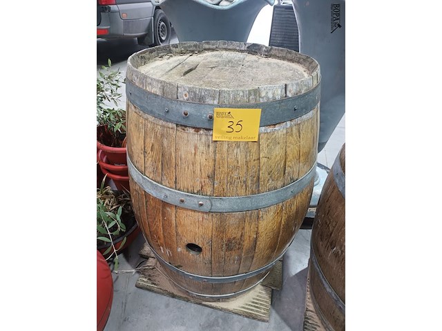 Lot 35 - oude wijnton - afbeelding 1 van  3