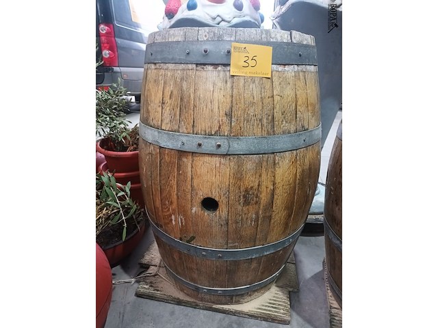 Lot 35 - oude wijnton - afbeelding 2 van  3