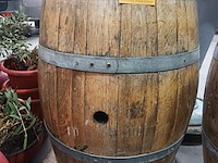 Lot 35 - oude wijnton - afbeelding 2 van  3