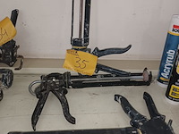 Lot 35 - siliconepomp. 3 stuks - afbeelding 1 van  3