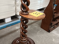 Lot 35 - staande asbak - afbeelding 3 van  3