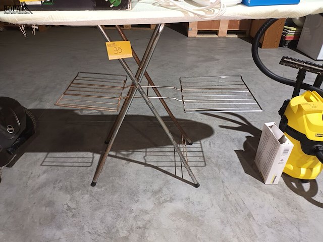 Lot 35 - strijkplank - afbeelding 2 van  3