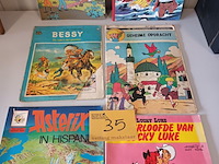 Lot 35 - strips. 6 stuks - afbeelding 1 van  3
