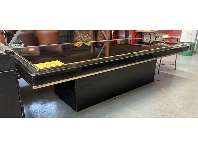 Lot 35 - vintage salontafel - afbeelding 1 van  2