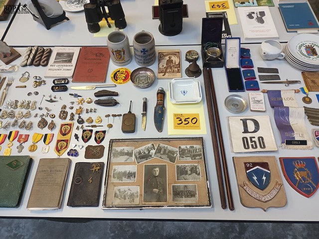 Lot 350 - militaria - afbeelding 1 van  12
