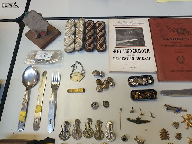 Lot 350 - militaria - afbeelding 6 van  12