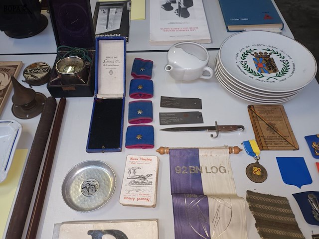 Lot 350 - militaria - afbeelding 11 van  12