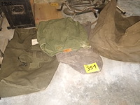 Lot 351 - militaire zak. 4 stuks - afbeelding 1 van  4