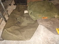 Lot 351 - militaire zak. 4 stuks - afbeelding 2 van  4