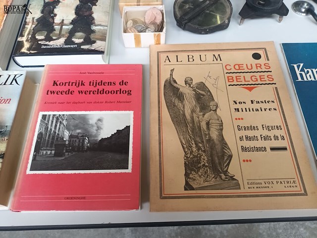 Lot 351 - militaria. 27 stuks - afbeelding 7 van  10