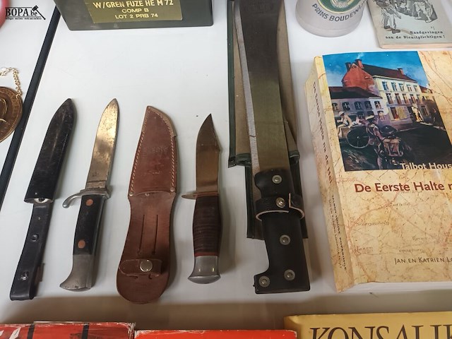 Lot 351 - militaria. 27 stuks - afbeelding 9 van  10