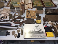 Lot 352 - militaria. 43 stuks - afbeelding 1 van  7