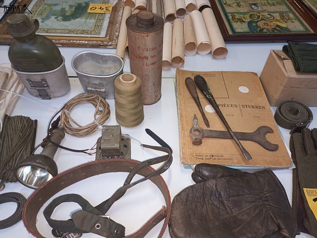 Lot 352 - militaria. 43 stuks - afbeelding 5 van  7
