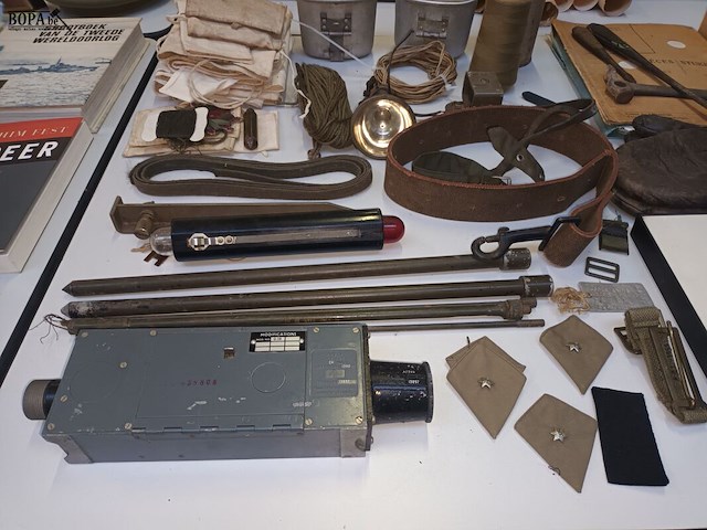 Lot 352 - militaria. 43 stuks - afbeelding 7 van  7