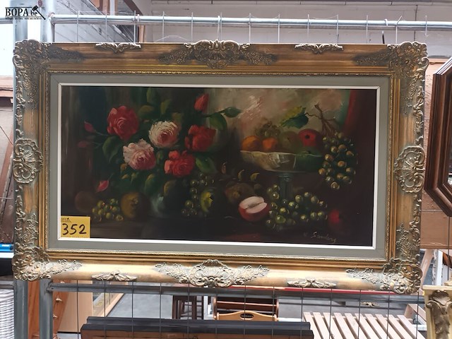 Lot 352 - schilderij stilleven rozen - afbeelding 1 van  4