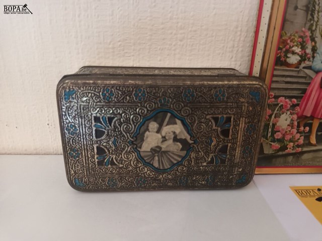 Lot 353 - blikken dozen koningshuis. 3 stuks - afbeelding 2 van  4