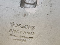 Lot 353 - hoofdjes in plaaster. 4 stuks - afbeelding 3 van  3