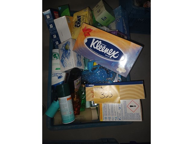 Lot 353 - persoonlijke verzorging - afbeelding 1 van  4