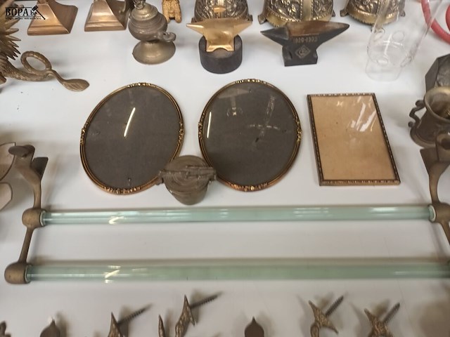 Lot 354 - decoratie in koper. 42 stuks - afbeelding 5 van  8