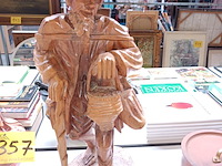 Lot 354 - houten beeld - afbeelding 1 van  4