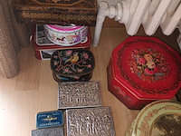 Lot 355 - blikken dozen. 20 stuks - afbeelding 2 van  4