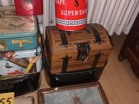 Lot 355 - blikken dozen. 20 stuks - afbeelding 4 van  4
