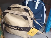 Lot 355 - vintage tassen michelin en sabena. 3 stuks