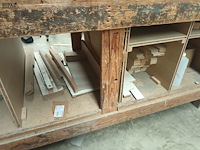 Lot 356 - houten werkbank - afbeelding 3 van  3