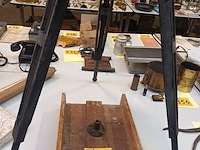 Lot 358 - statief - afbeelding 1 van  5