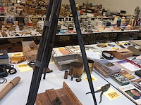 Lot 358 - statief - afbeelding 2 van  5