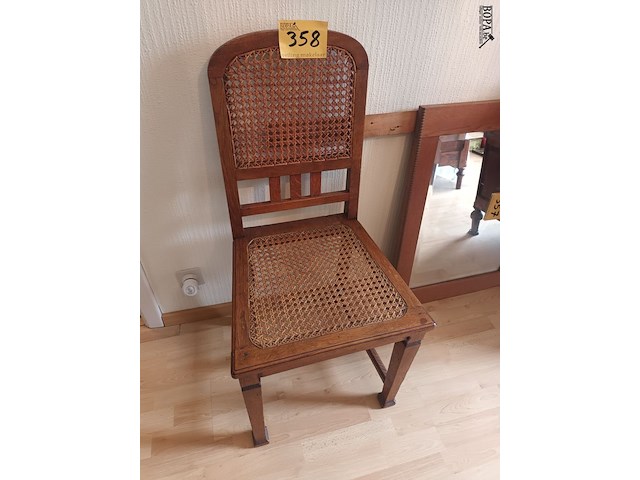 Lot 358 - stoel - afbeelding 1 van  3