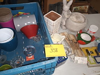 Lot 358 - tuinmateriaal en decoratie. 23 stuks - afbeelding 1 van  5