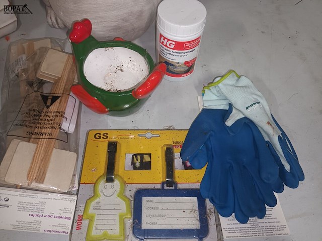 Lot 358 - tuinmateriaal en decoratie. 23 stuks - afbeelding 4 van  5