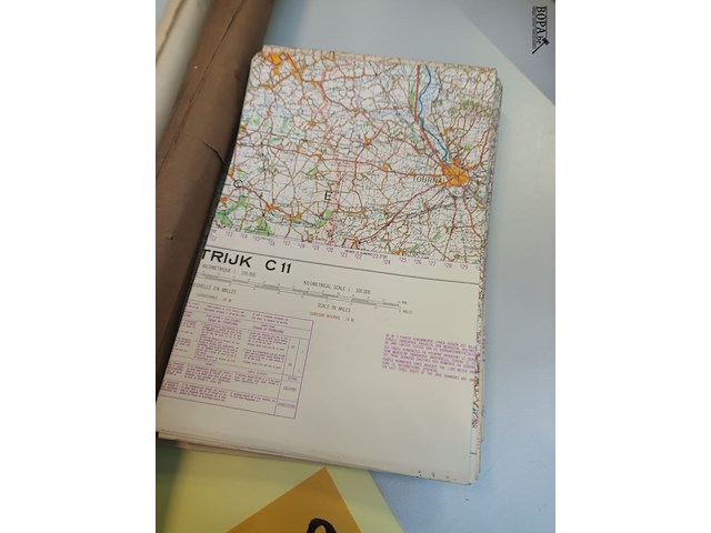 Lot 359 - landkaart en stafkaarten - afbeelding 2 van  6