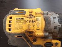 Lot 36 - accu schroefmachine dewalt - afbeelding 3 van  4