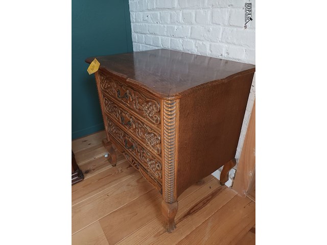 Lot 36 - antieke houten ladekast - afbeelding 2 van  4