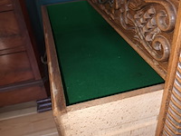 Lot 36 - antieke houten ladekast - afbeelding 3 van  4