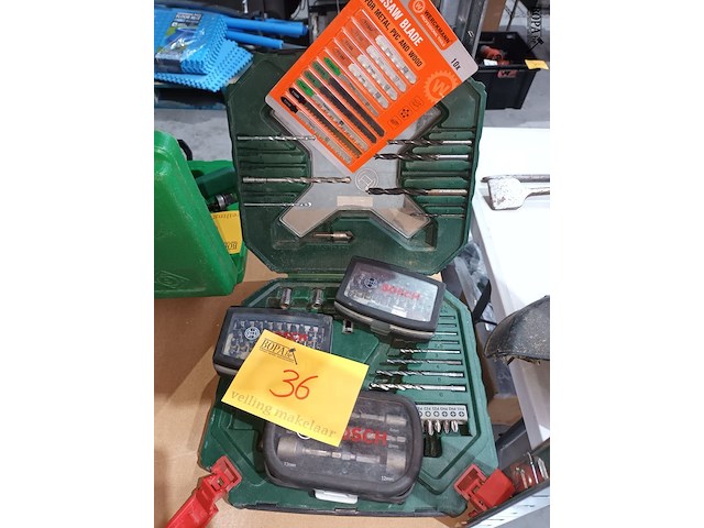 Lot 36 - boren, figuurzagen en bits. 5 stuks - afbeelding 1 van  5