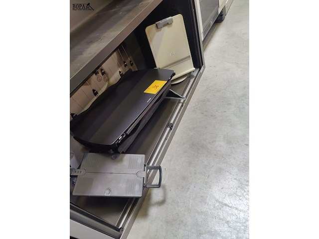 Lot 36 - canvas kader, telefoonhouder, hulpsteun - afbeelding 1 van  4