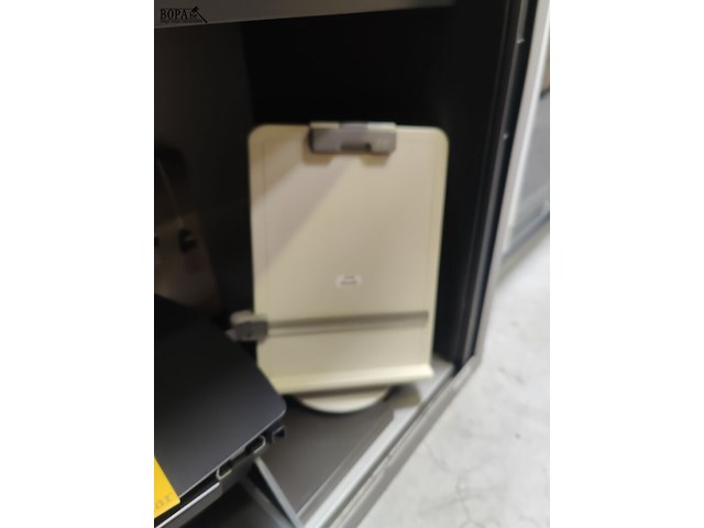 Lot 36 - canvas kader, telefoonhouder, hulpsteun - afbeelding 2 van  4