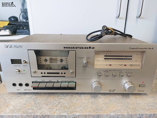 Lot 36 - casettespelers marantz en teac - afbeelding 2 van  5