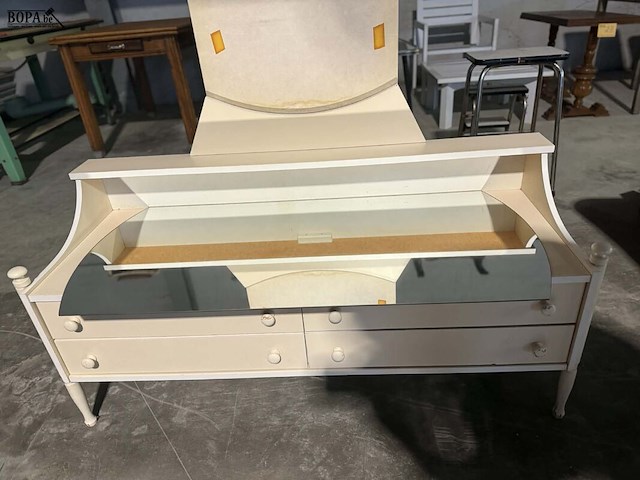 Lot 36 - commode met opzetbaar spiegelgedeelte - afbeelding 2 van  3