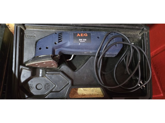 Lot 36 - driehoek schuurmachine aeg in koffer - afbeelding 2 van  2