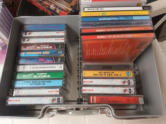 Lot 36 - dvd's, cassettes en cd's - afbeelding 5 van  7