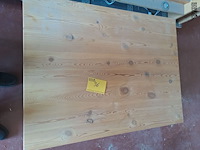Lot 36 - grenenhouten salontafel - afbeelding 2 van  3